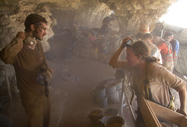 Jewish archaeologist gumshoes rush to dig at Cave of Skulls before looters take everything