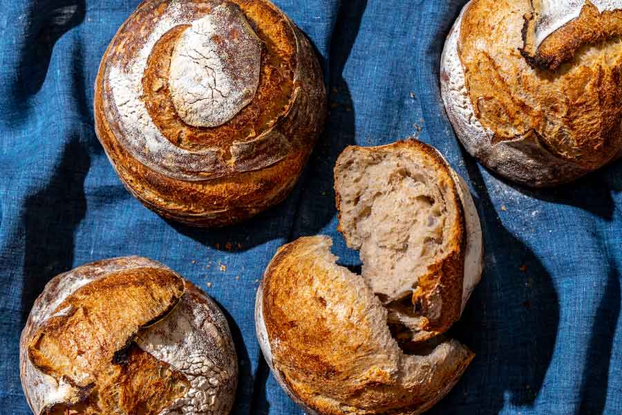 I went to bread camp to take my sourdough loaves to the next level. Here's what I learned (Incl. recipe)
	