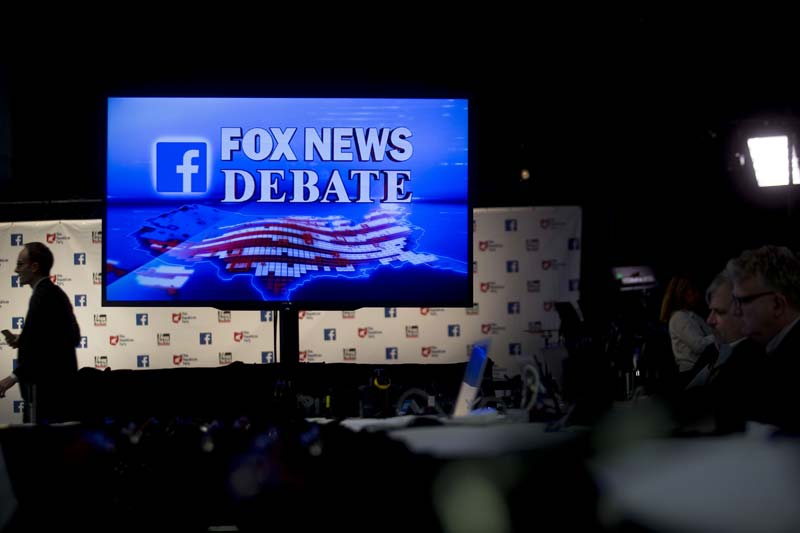  Democratic National Committee rejects Fox News for debates, citing New Yorker article
 
		 

