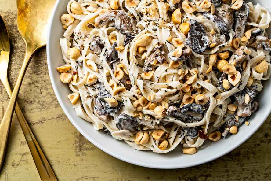 Creamy mushroom pasta with hazelnuts is a 20-minute meal built for speed and elegance
	