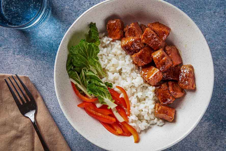 These teriyaki-inspired salmon bowls are sticky, sweet and savory

